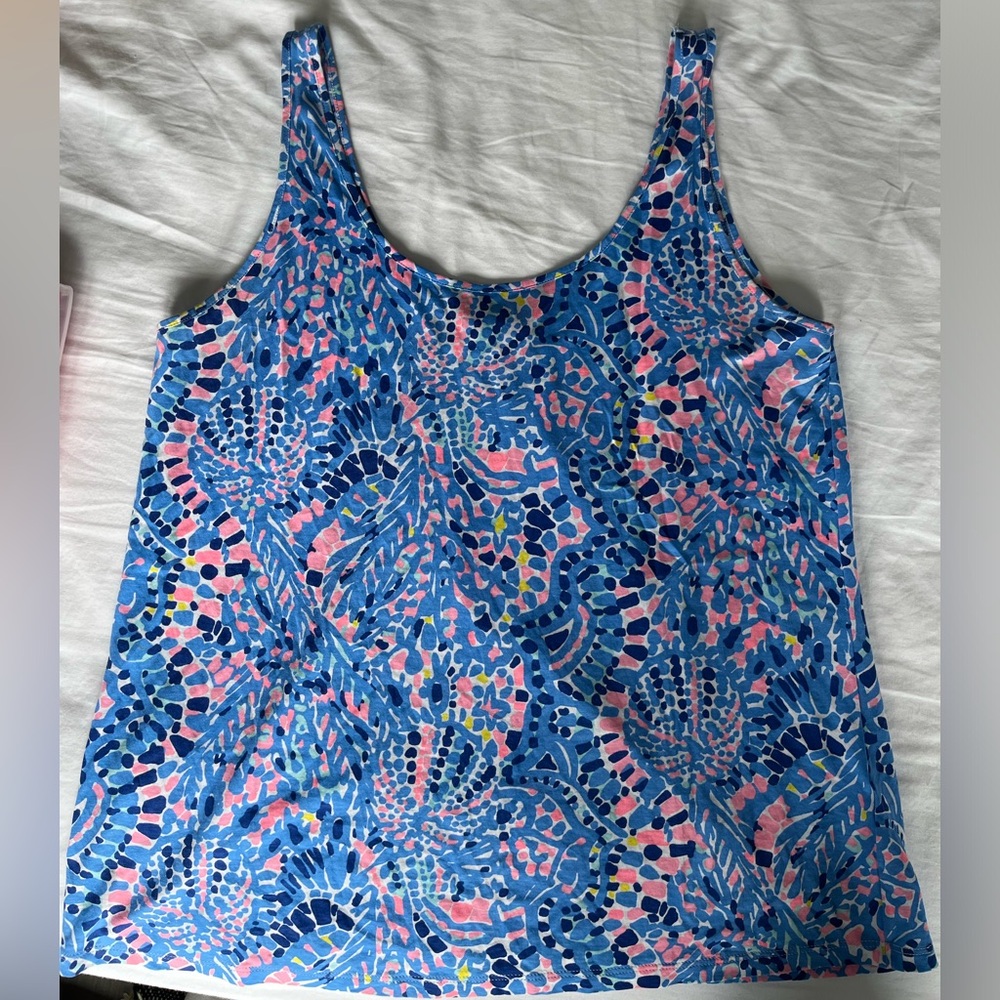 Medium Lilly Pulitzer Blue and Pink Loose Swing Tank Top